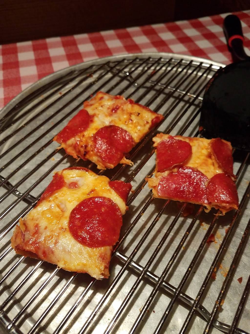 Aurelios Pizza | restaurant | 416 Ridge Rd, Munster, IN 46321, USA | 2198362336 OR +1 219-836-2336