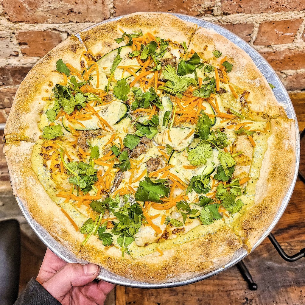 NEONY Pizza Works | restaurant | 829 W Davis St, Dallas, TX 75208, USA | 2144842485 OR +1 214-484-2485