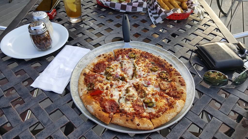 84th Street Pub & Grille | restaurant | 8282 Pfeiffer Farms Dr SW, Byron Center, MI 49315, USA | 6165831650 OR +1 616-583-1650