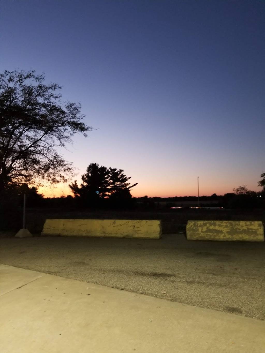 Subway | restaurant | 15551 11 Mile Rd, Battle Creek, MI 49014, USA | 2699683127 OR +1 269-968-3127