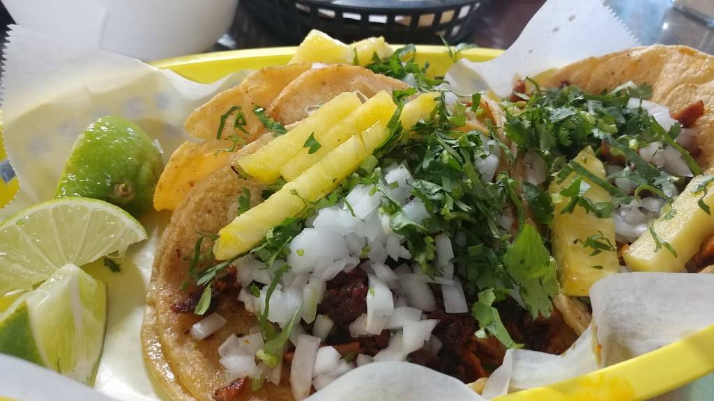 Tacos El Tio | restaurant | 3734 W Grand Ave, Chicago, IL 60651, USA | 7737724899 OR +1 773-772-4899
