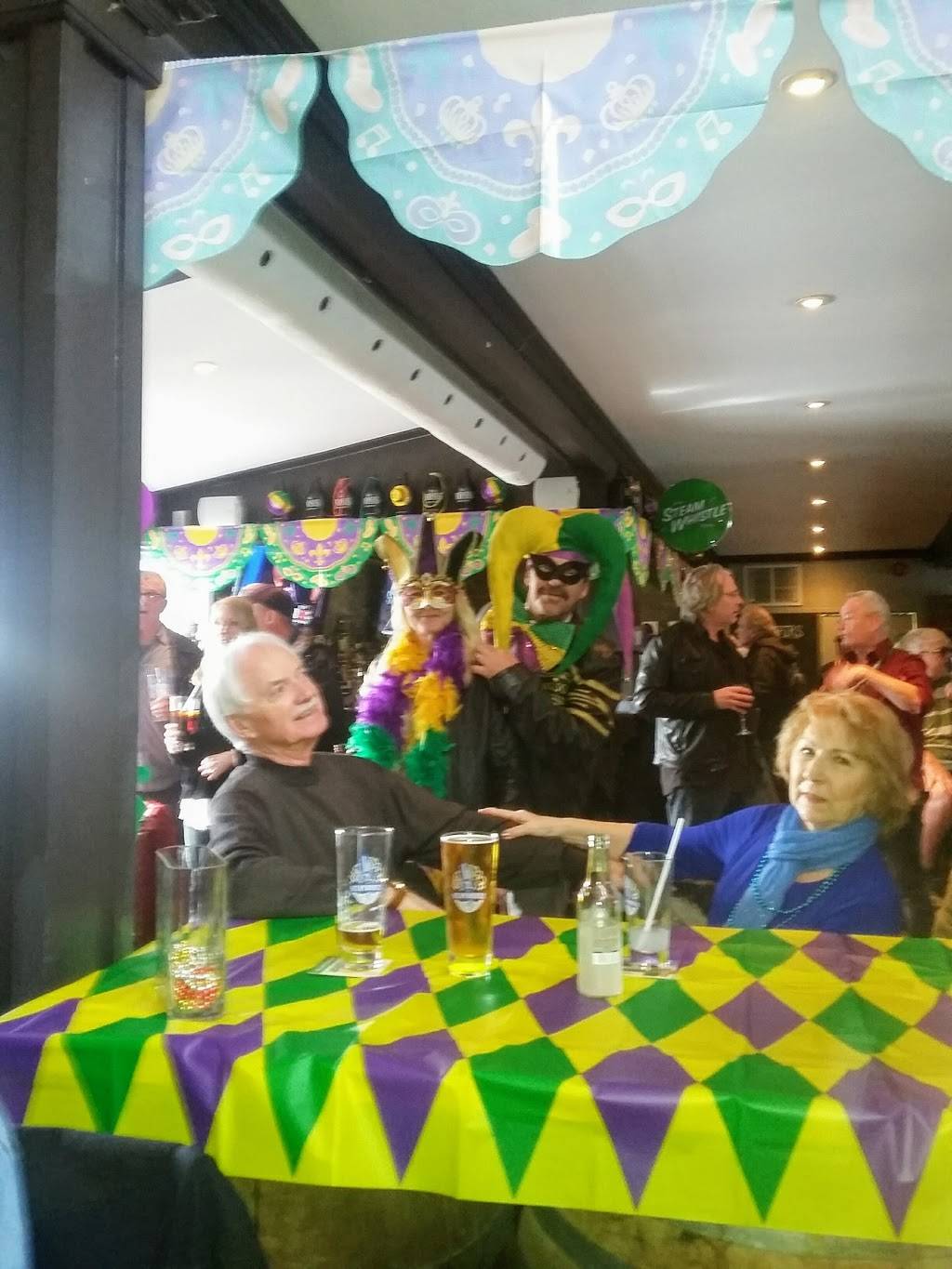 Ballhockey.com Athletic Centre | restaurant | 16 Melbourne Ave, St. Catharines, ON L2P 3J8, Canada | 9056847688 OR +1 905-684-7688