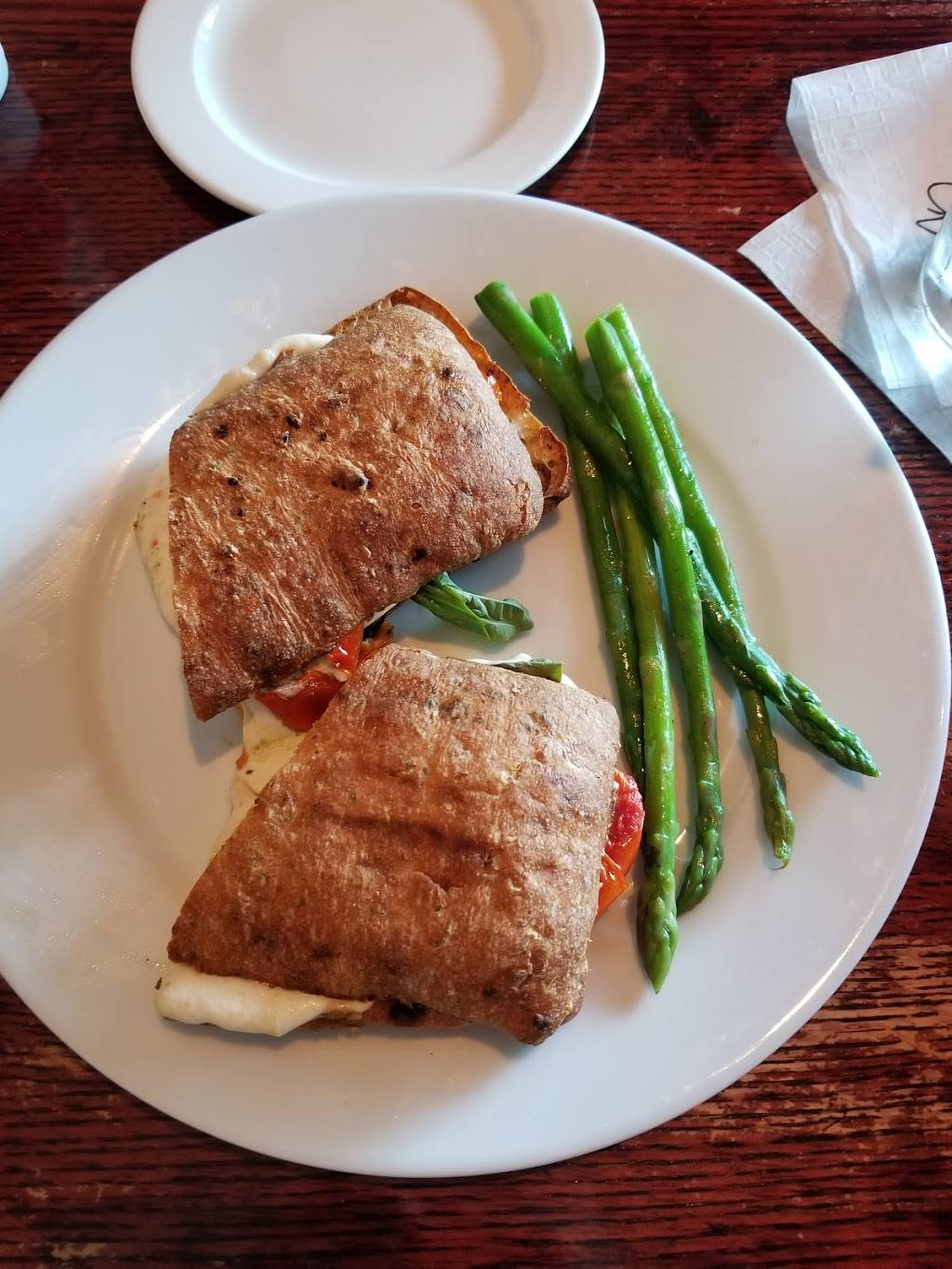 Joe Theismanns Restaurant | restaurant | 1800 Diagonal Rd A, Alexandria, VA 22314, USA | 7037390777 OR +1 703-739-0777