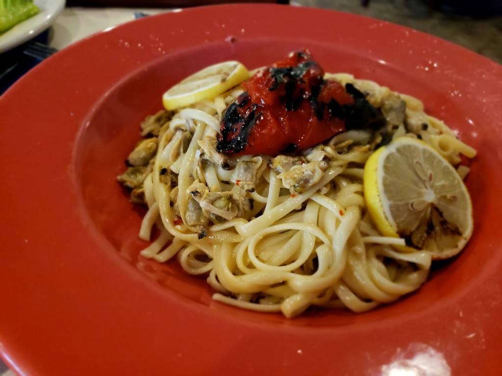 Bagheris Restaurant | restaurant | 1125 E University Dr #105, Denton, TX 76209, USA | 9403824442 OR +1 940-382-4442