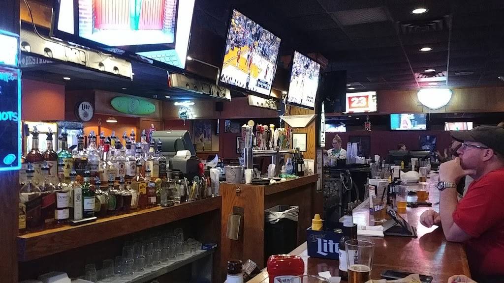 Sidelines Sports Eatery - Maumee | restaurant | 1430 Holland Rd, Maumee, OH 43537, USA | 4198975050 OR +1 419-897-5050