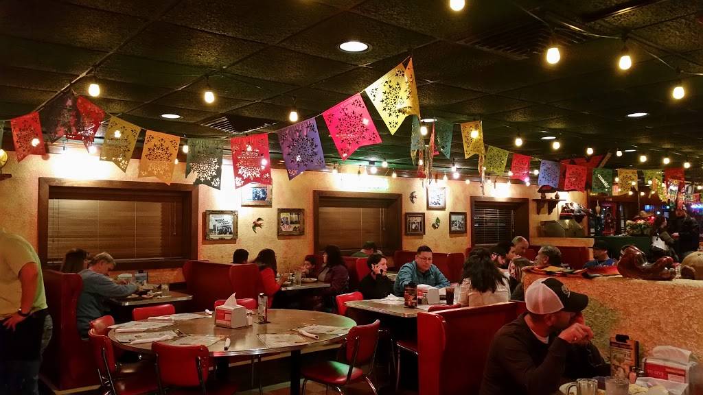 Montereys Little Mexico | restaurant | 3327 Gulf Fwy S, Dickinson, TX 77539, USA | 2813371310 OR +1 281-337-1310
