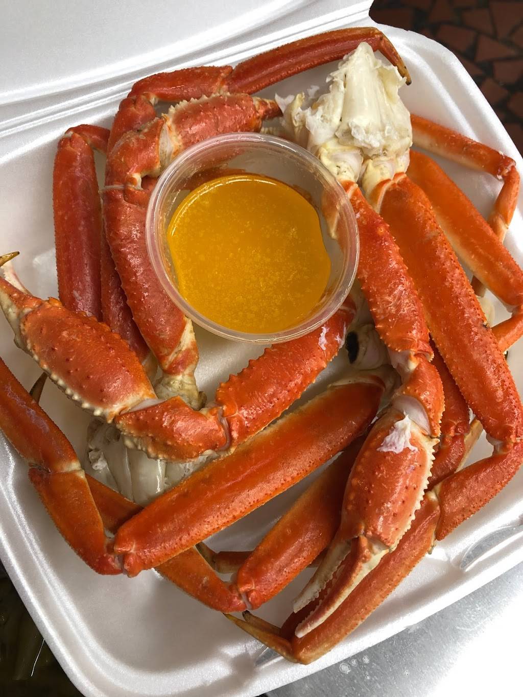 Carolina BBQ & Seafood | restaurant | 1602 S College Rd, Wilmington, NC 28403, USA | 9107993464 OR +1 910-799-3464