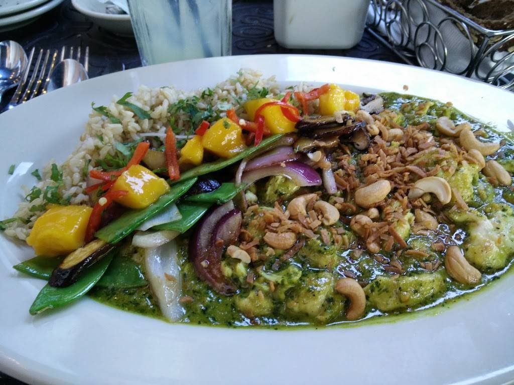 The Cheesecake Factory | restaurant | Mall, 1245 Worcester St, Natick, MA 01760, USA | 5086530011 OR +1 508-653-0011