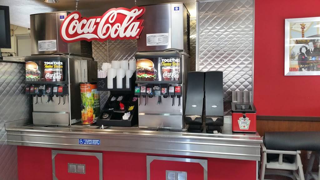 Carls Jr. | restaurant | 14949 Pomerado Rd, Poway, CA 92064, USA | 8586791663 OR +1 858-679-1663