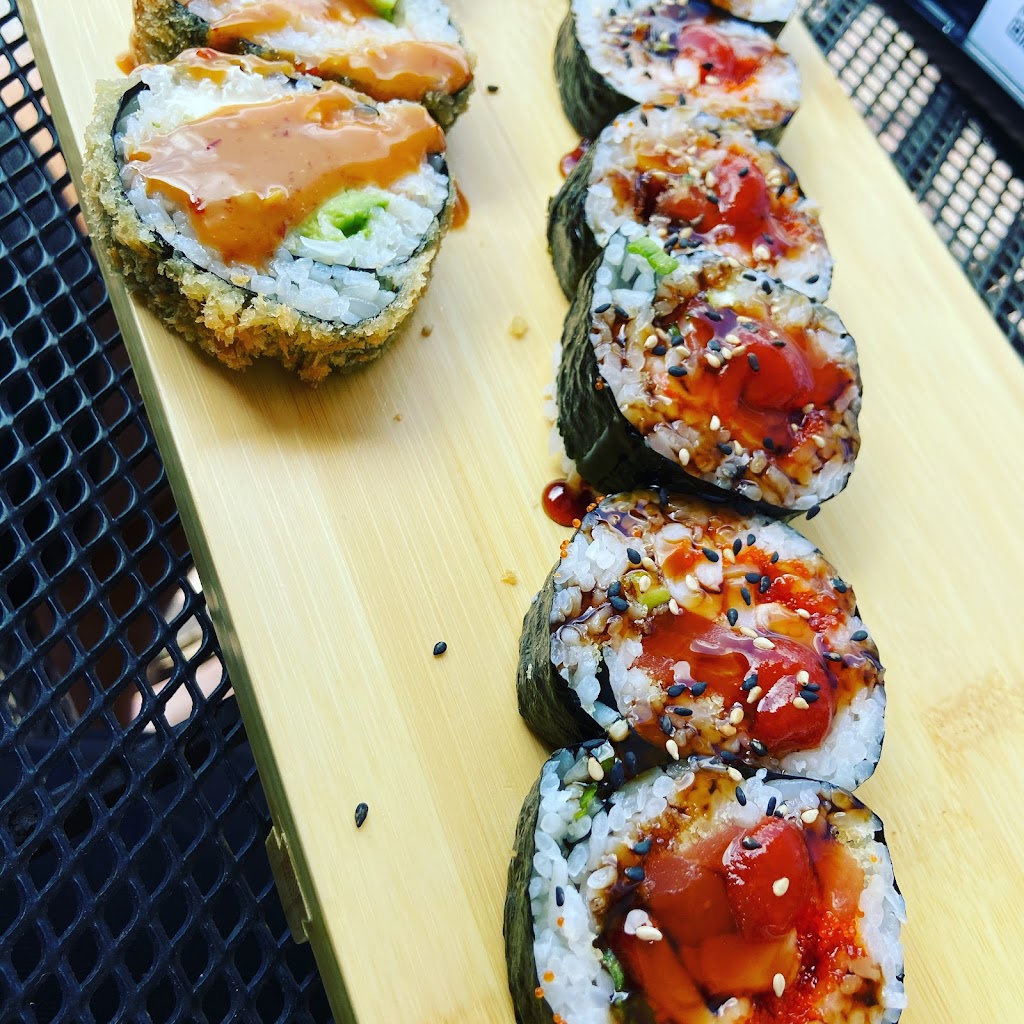 Bamboo Sushi Bar & Hibachi Fort Walton | restaurant | 9 Eglin Pkwy NE, Fort Walton Beach, FL 32548, USA | 8502004250 OR +1 850-200-4250