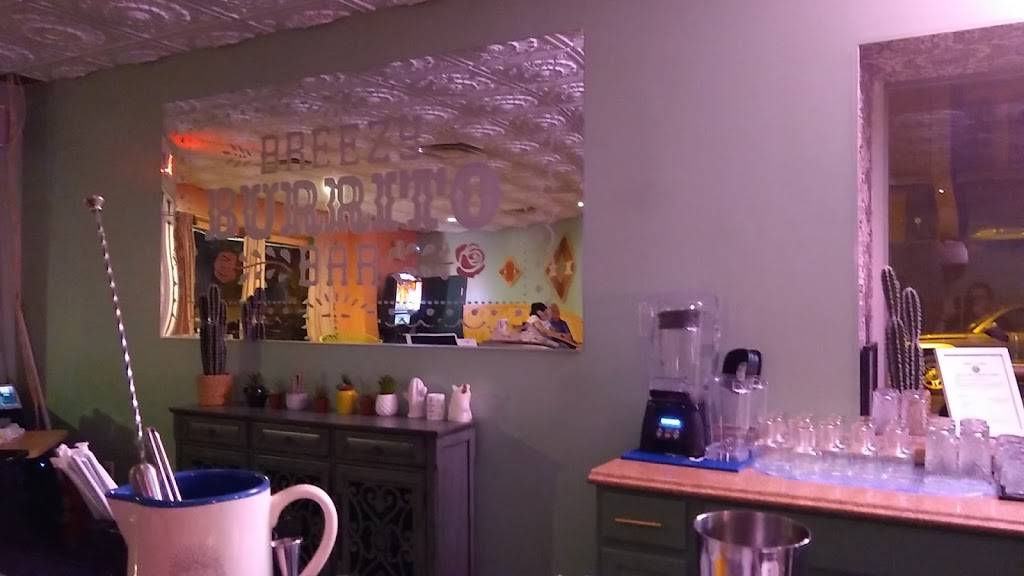 Breezy Burrito Bar | restaurant | 1000 Elmwood Ave, Buffalo, NY 14222, USA | 7163818996 OR +1 716-381-8996