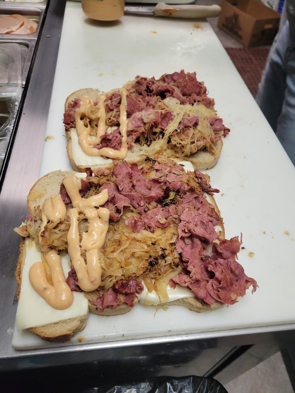 The Stein & Burgers | restaurant | 3065 W Bancroft St, Toledo, OH 43606, USA | 4195312800 OR +1 419-531-2800