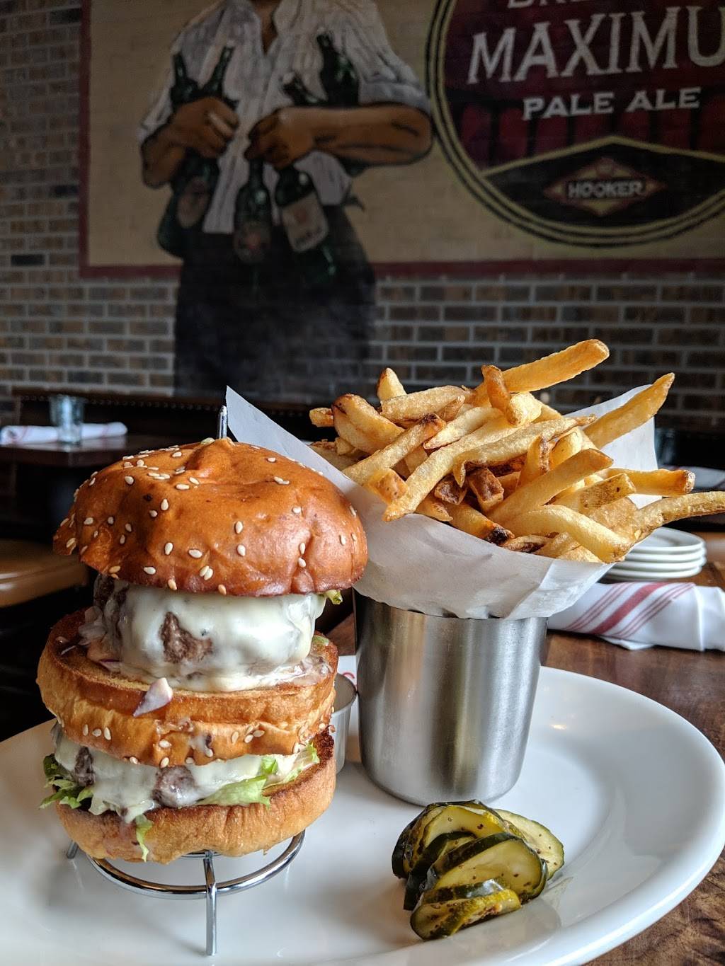 Max Burger Longmeadow | restaurant | 684 Bliss Rd, Longmeadow, MA 01106, USA | 4137980101 OR +1 413-798-0101