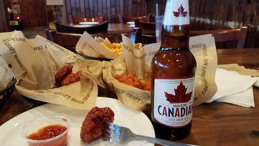 Buffalo Wing Factory | restaurant | 43761 Parkhurst Plaza #100, Ashburn, VA 20147, USA | 7037294200 OR +1 703-729-4200