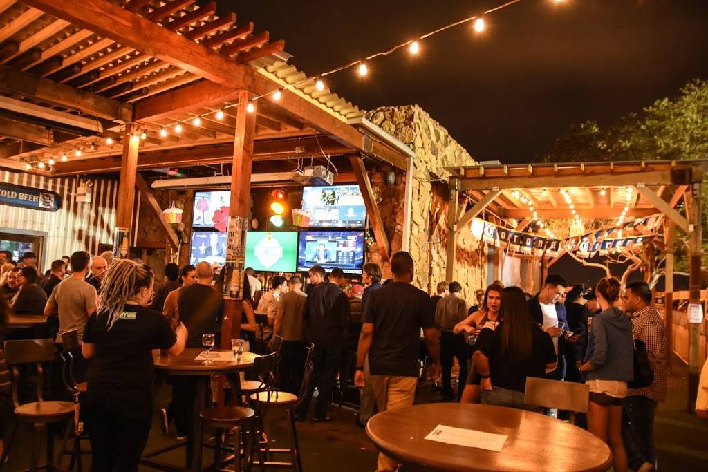 PKWY Tavern Flamingo | restaurant | 9820 W Flamingo Rd, Las Vegas, NV 89147, USA | 7022435329 OR +1 702-243-5329