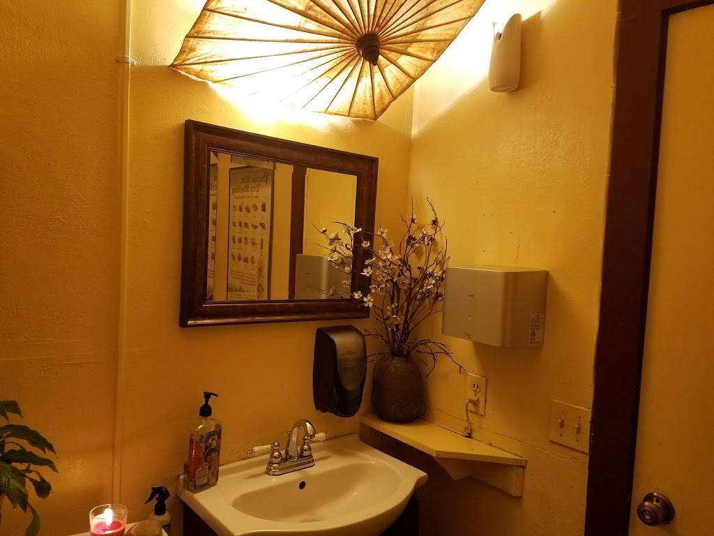 Sushi In the Raw | restaurant | 315 Spring St # B, Nevada City, CA 95959, USA | 5304789503 OR +1 530-478-9503