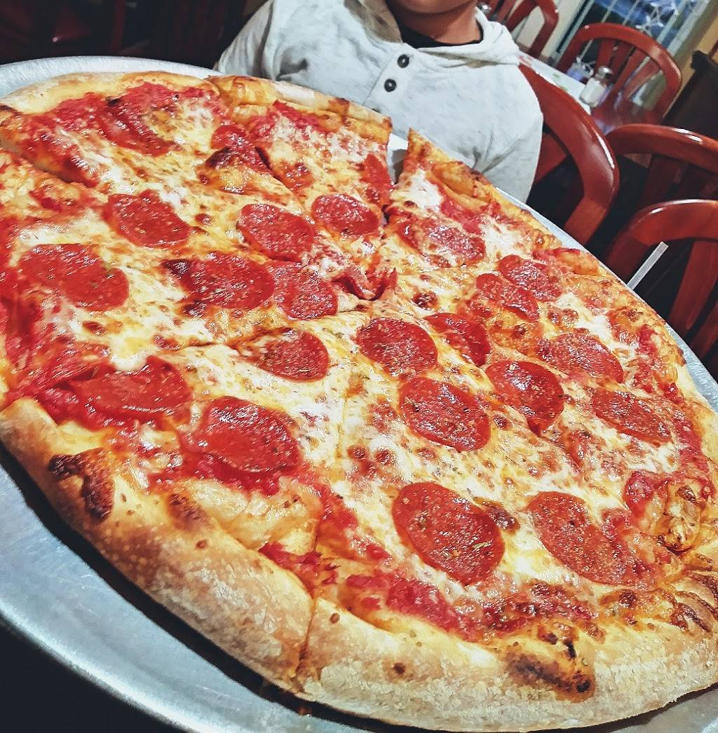 Delcatos Pizza & Italian | restaurant | 1474 W Granada Blvd, Ormond Beach, FL 32174, USA | 3866733446 OR +1 386-673-3446