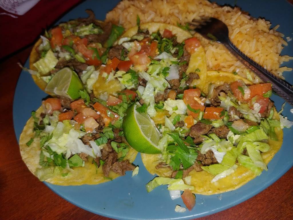 Taqueria Anguiano | restaurant | 200-298 Worth St, Henderson, TX 75654, USA | 9037223906 OR +1 903-722-3906