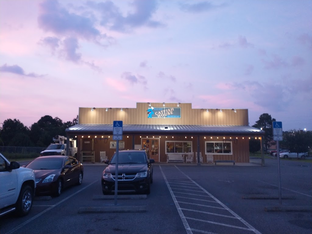 Davids Catfish House Crestview | restaurant | 1296 N Ferdon Blvd, Crestview, FL 32536, USA | 8503312929 OR +1 850-331-2929