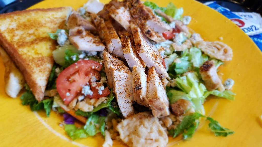 Zaxbys Chicken Fingers & Buffalo Wings | restaurant | 600 S Harris St, Sandersville, GA 31082, USA | 4782400505 OR +1 478-240-0505