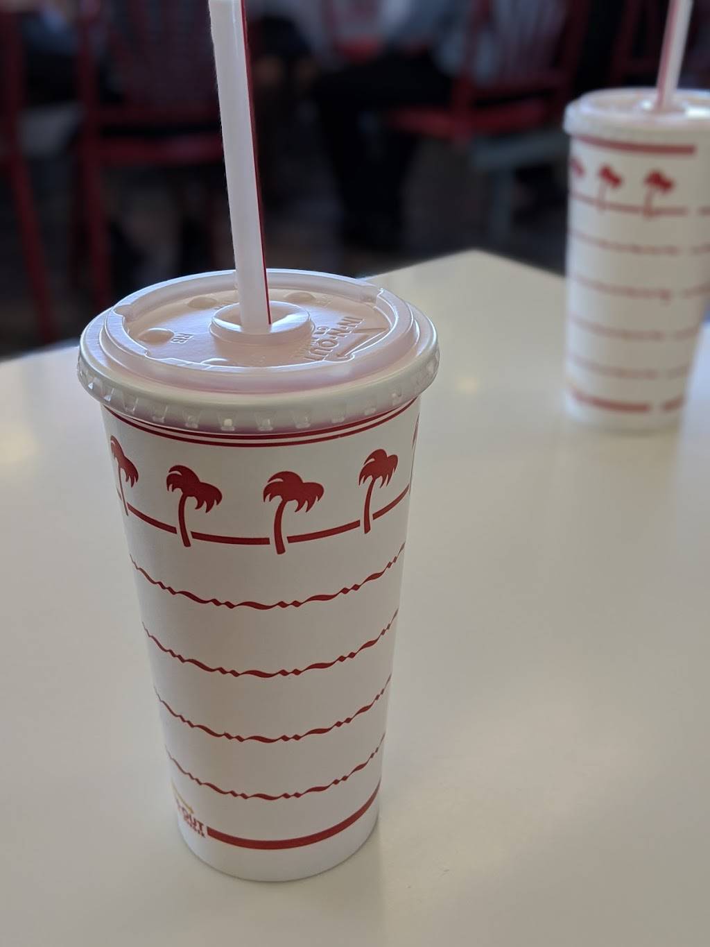 In-N-Out Burger | restaurant | 1342 S Alma School Rd, Mesa, AZ 85210, USA | 8007861000 OR +1 800-786-1000