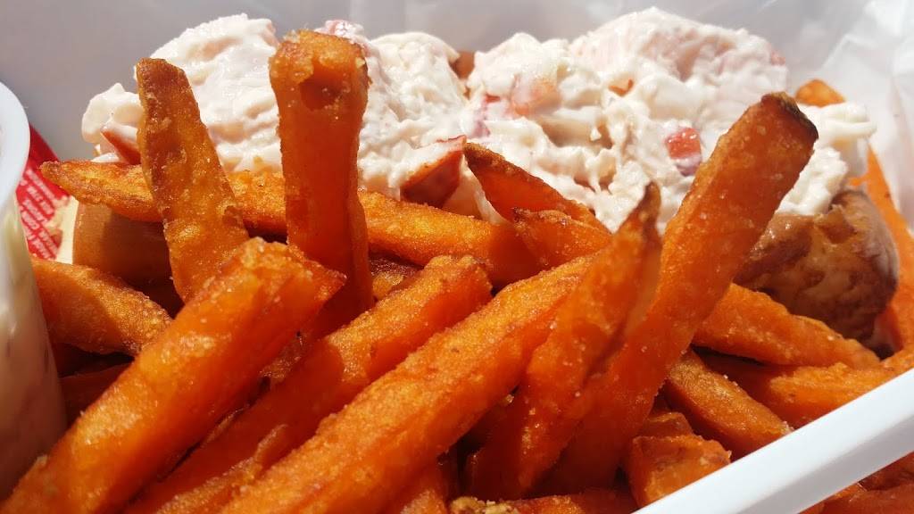 The Captains Catch | restaurant | 5 Sea St, Castine, ME 04421, USA | 2074604212 OR +1 207-460-4212