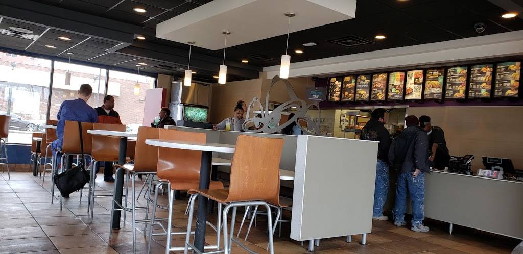 Taco Bell | meal takeaway | 626 N Kingshighway Blvd, St. Louis, MO 63108, USA | 3143679955 OR +1 314-367-9955