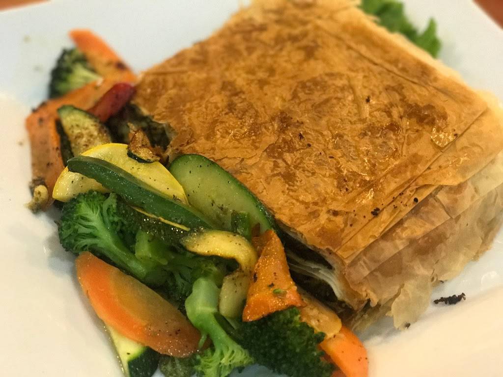 Benvenuto Family Restaurant | restaurant | 39539 Jefferson Ave, Harrison Charter Township, MI 48045, USA | 5864936002 OR +1 586-493-6002