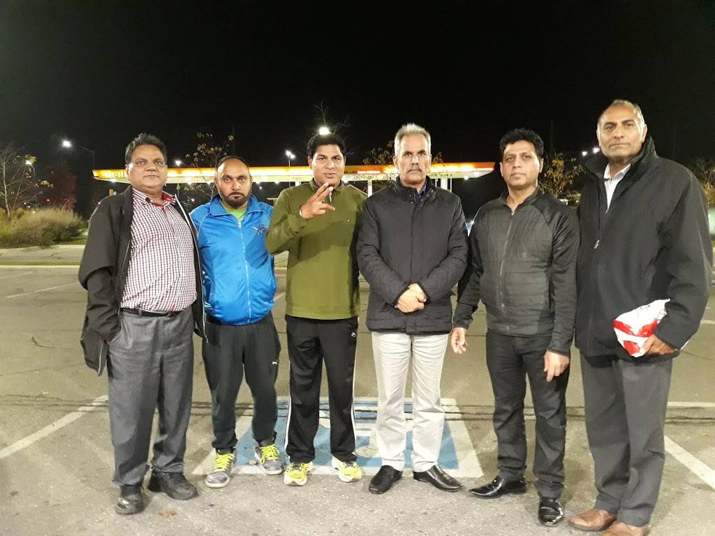 City Pizza | restaurant | 98 Airport Rd, Brampton, ON L6S 0A9, Canada | 9057926000 OR +1 905-792-6000