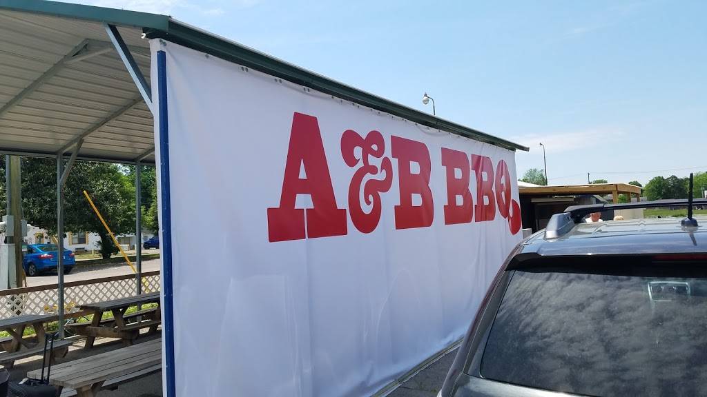 A&B BBQ | restaurant | 1102 Paducah Rd, Mayfield, KY 42066, USA | 2703560294 OR +1 270-356-0294