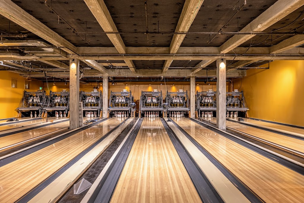 Local Craft Beer Underground Bowling | restaurant | 706 W Lancaster Blvd #102, Lancaster, CA 93534, USA | 6614733333 OR +1 661-473-3333