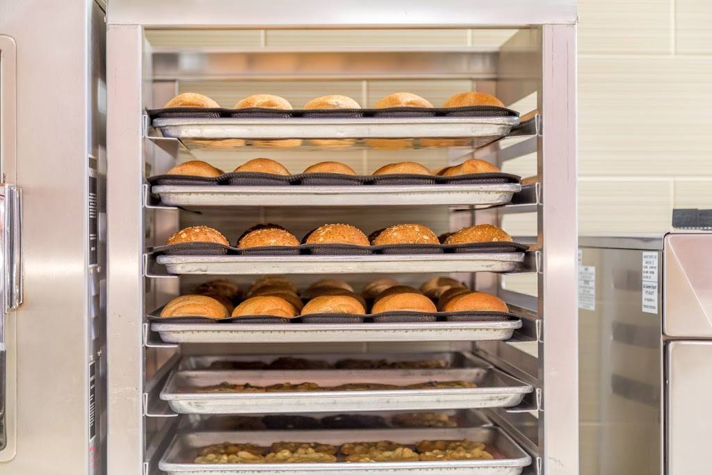 Subway | restaurant | 650 Woodlawn Rd W, Guelph, ON N1K 1B8, Canada | 5198265995 OR +1 519-826-5995