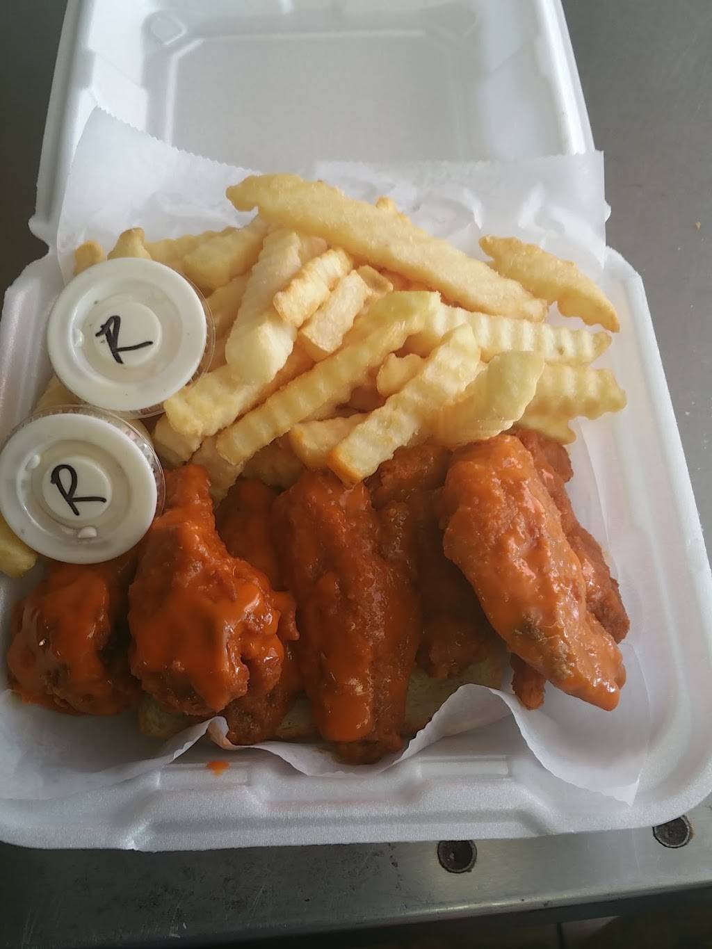 Holy Smokin BBQ | restaurant | 2948 NW 9th St, Fort Lauderdale, FL 33311, USA | 9548172592 OR +1 954-817-2592