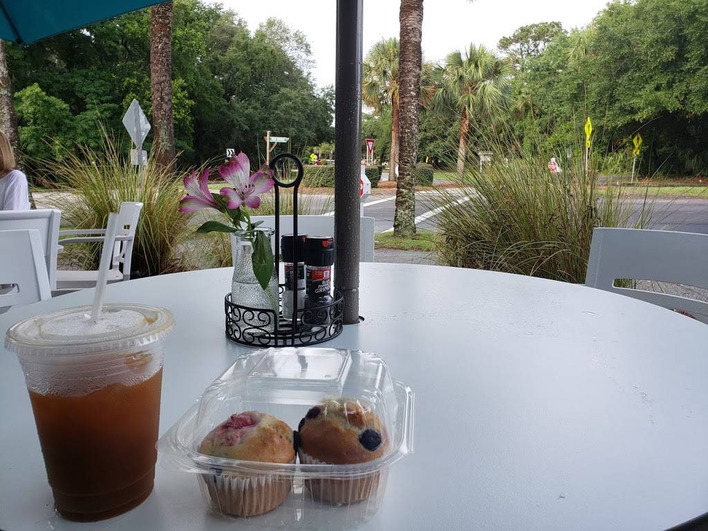 Carolina Coffee & Crumbs | restaurant | 101 Pope Ave, Hilton Head Island, SC 29928, USA | 8433424800 OR +1 843-342-4800