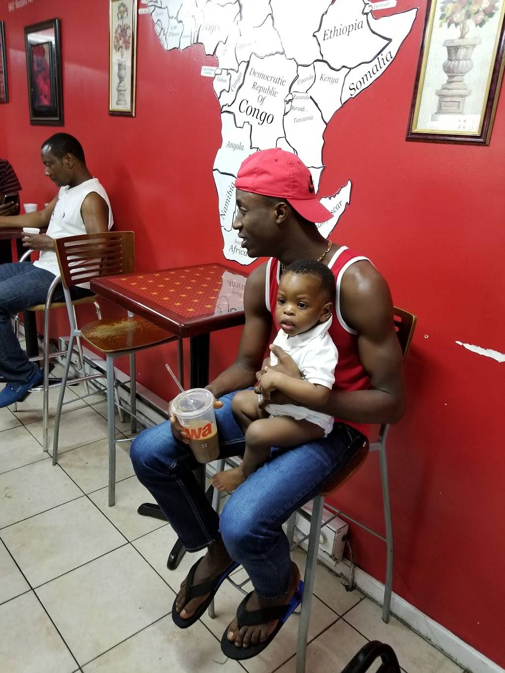 4 Seasons Cafe & Snack | restaurant | 6643 Woodland Ave, Philadelphia, PA 19142, USA | 2763341724 OR +1 276-334-1724