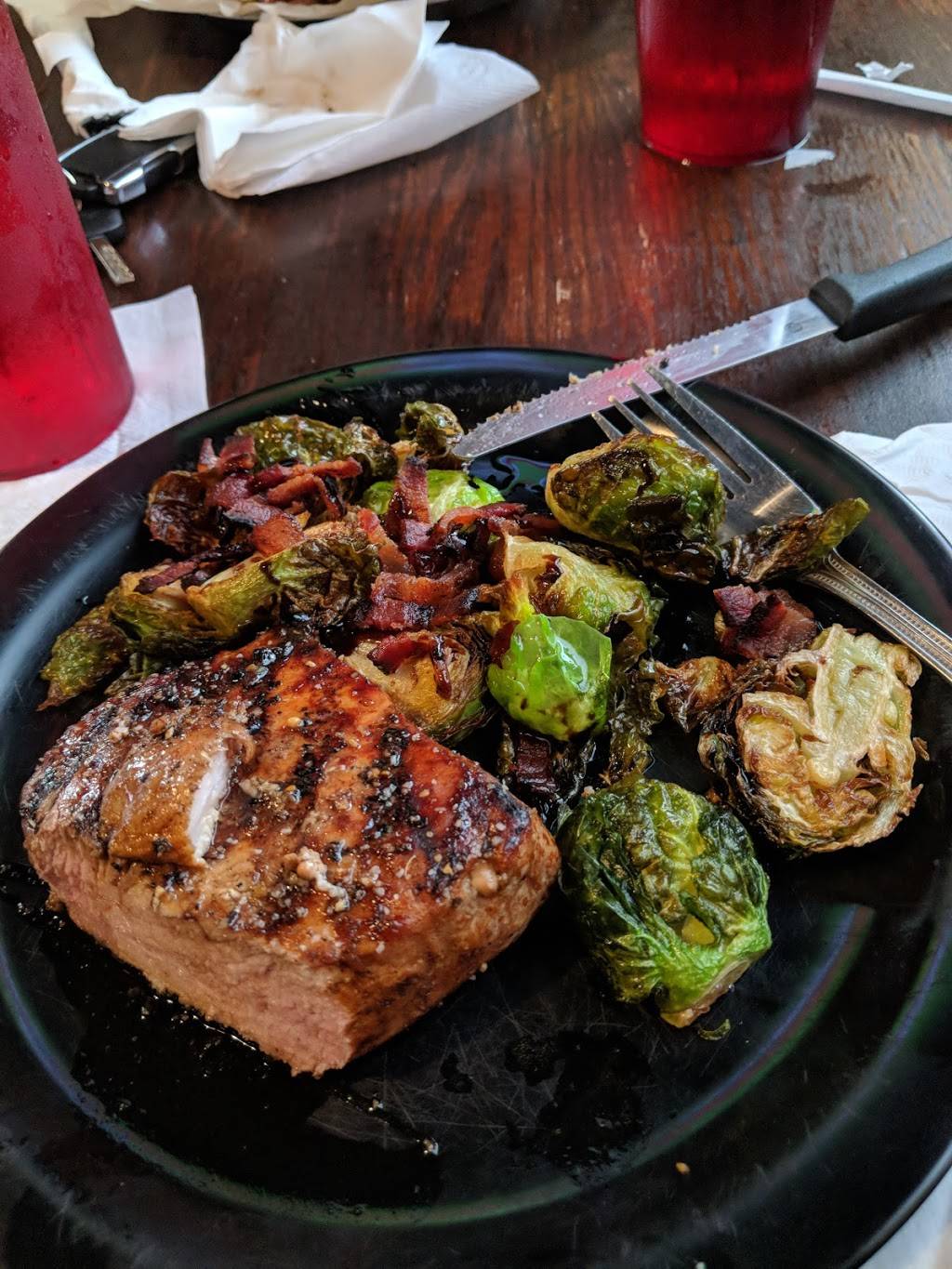 Os Pub & Grill | restaurant | 123 E Midland St, Auburn, MI 48611, USA | 9892663148 OR +1 989-266-3148