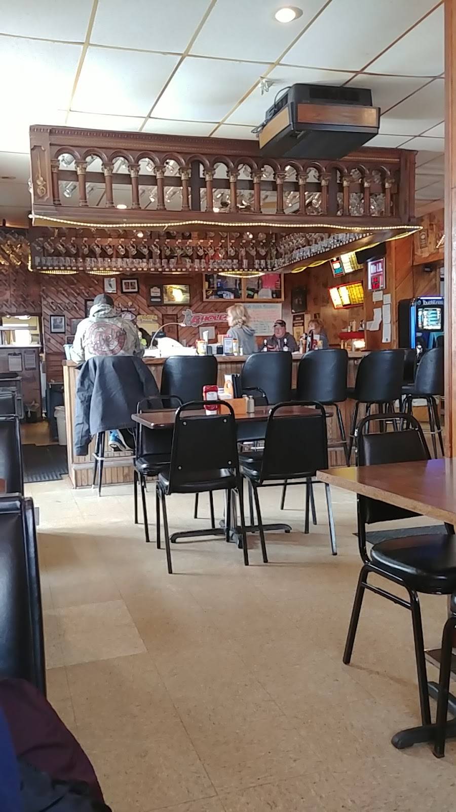 Old Town Tavern | restaurant | 102 W Main St, Morristown, MN 55052, USA | 5076854567 OR +1 507-685-4567