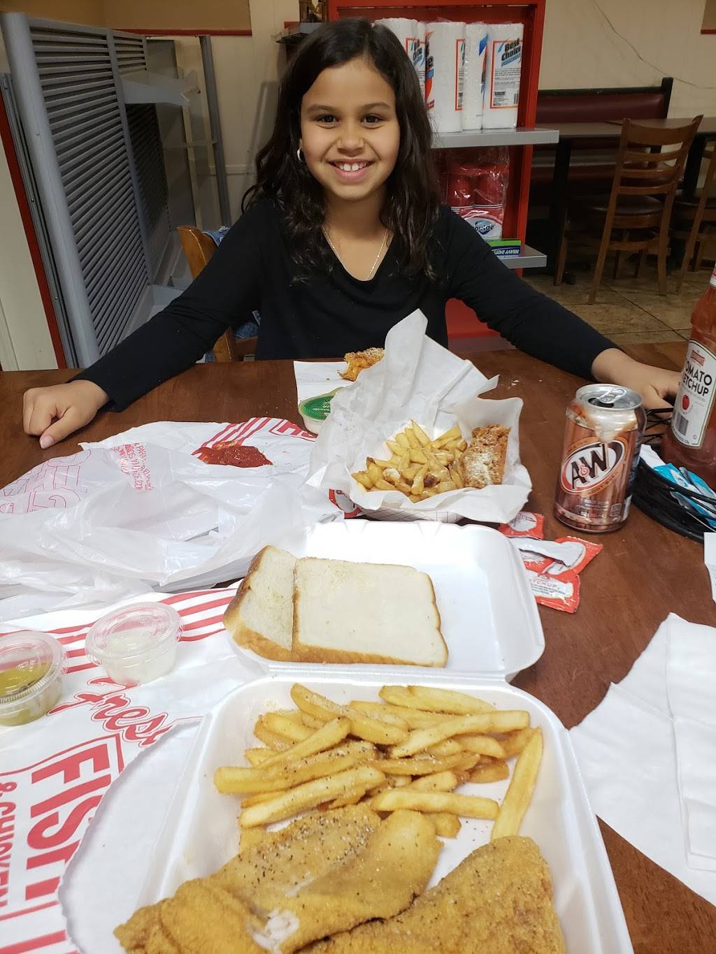 New York Fish & Chicken Gyro | restaurant | 5110 N Belt W, Belleville, IL 62226, USA | 6182221700 OR +1 618-222-1700