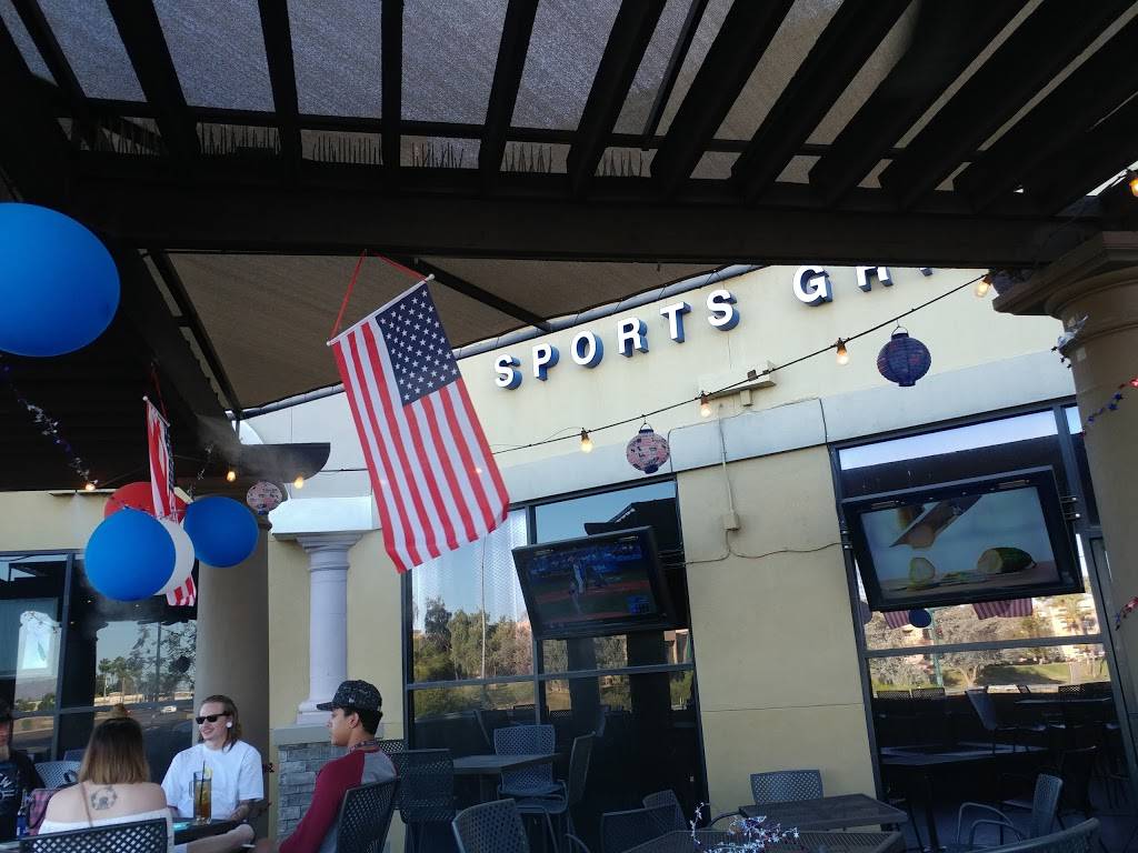 Half Moon Sports Grill | night club | 288 E Greenway Pkwy #103, Phoenix, AZ 85022, USA | 6029936600 OR +1 602-993-6600