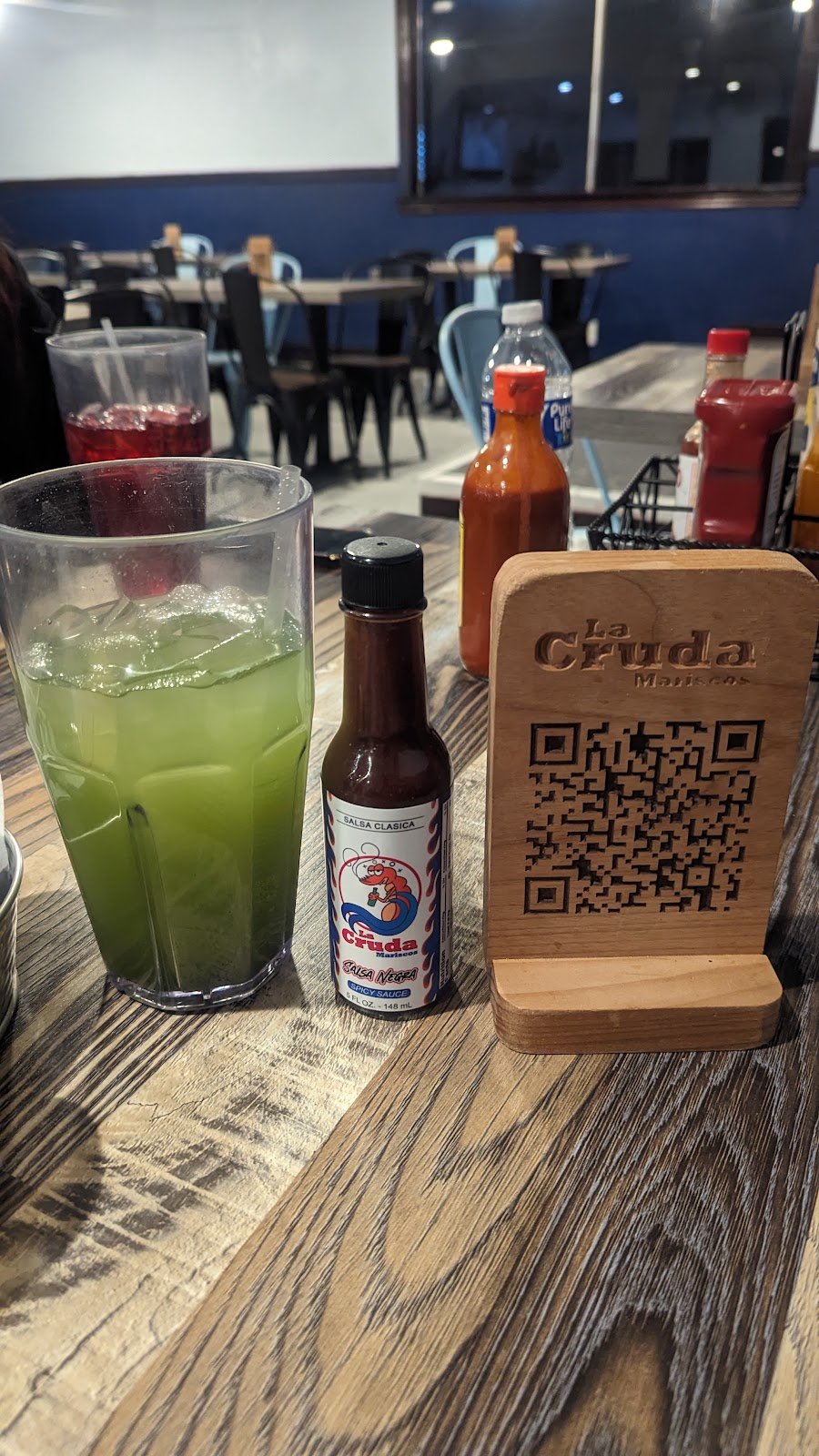 La Cruda Mariscos & Grill | restaurant | 12746 Pearblossom Hwy, Pearblossom, CA 93553, USA | 6615264293 OR +1 661-526-4293