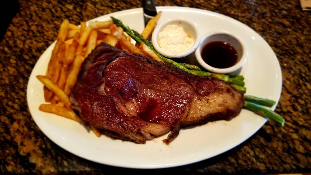 BJs Restaurant & Brewhouse | restaurant | 2951 Cold Spring Dr, New Braunfels, TX 78130, USA | 8306201400 OR +1 830-620-1400