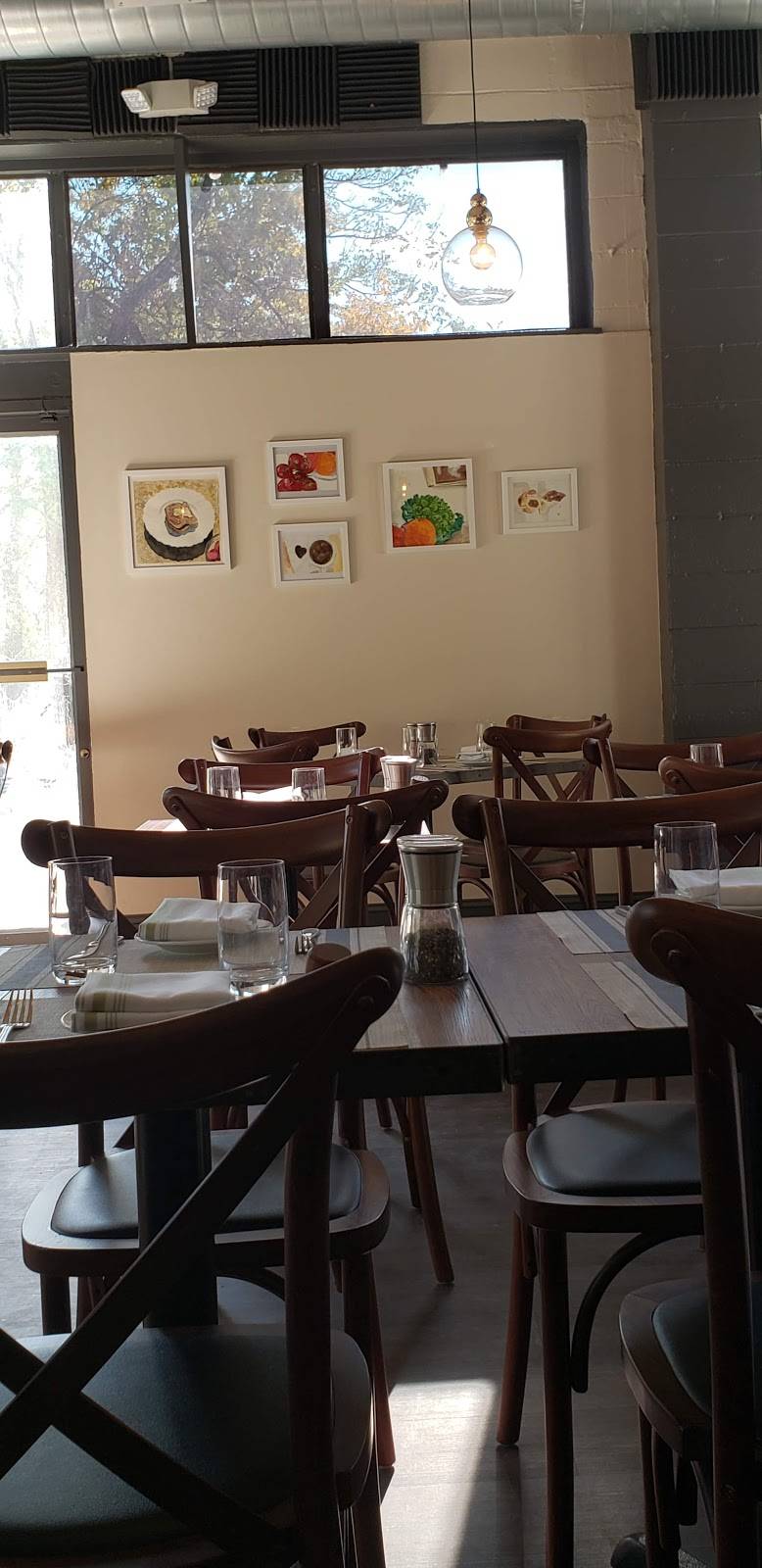 Capers Restaurant | restaurant | 531 N Main St, Port Chester, NY 10573, USA | 9144818833 OR +1 914-481-8833