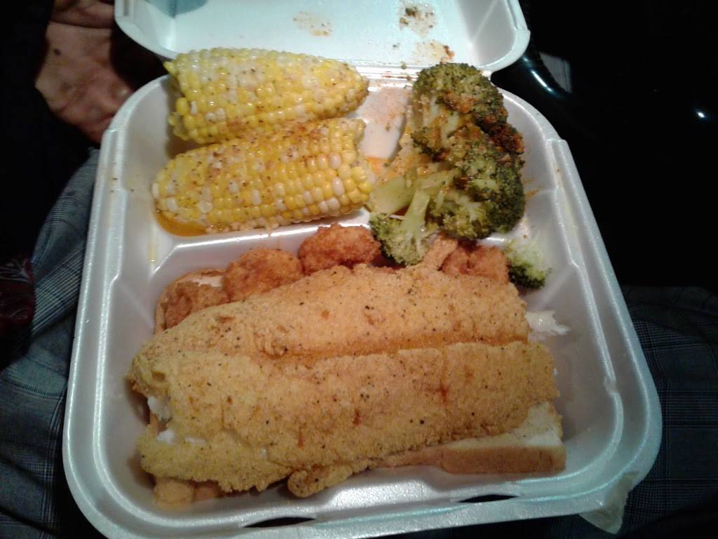 Mr Hook Fish & Chicken | restaurant | 206 S 52nd St, Philadelphia, PA 19139, USA | 2157485074 OR +1 215-748-5074