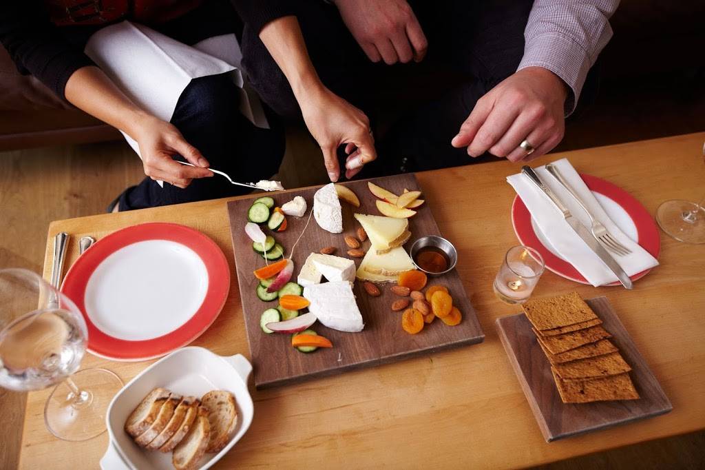 20 Spot | restaurant | 3565 20th St, San Francisco, CA 94110, USA | 4156243140 OR +1 415-624-3140