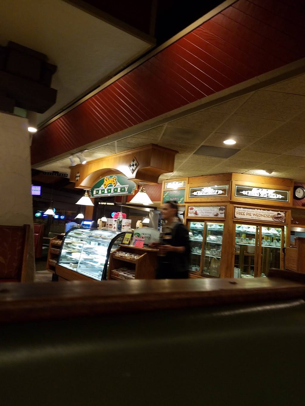 Sharis Cafe and Pies | bakery | 1200 NE Baker St, McMinnville, OR 97128, USA | 5034720561 OR +1 503-472-0561