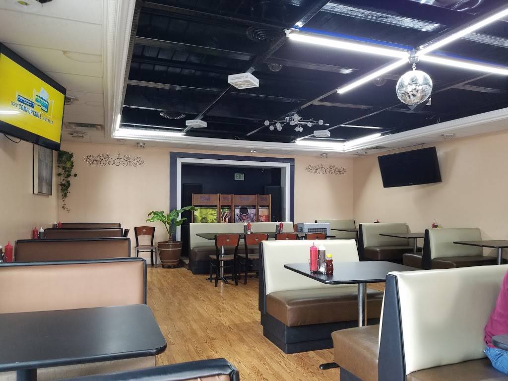 Cowbobas | restaurant | 940 S Federal Blvd, Denver, CO 80219, USA | 3039343301 OR +1 303-934-3301