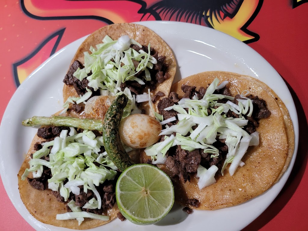 VILLANAS | restaurant | 3000 W Lincoln Ave, Milwaukee, WI 53215, USA | 4149149578 OR +1 414-914-9578