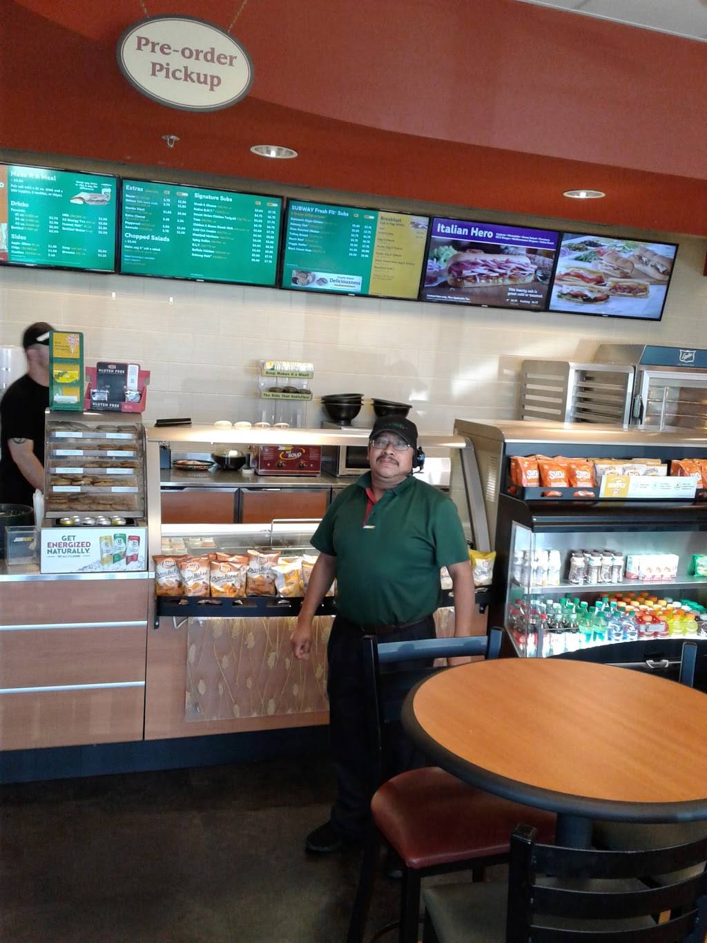 Subway Restaurants | restaurant | 1800 N Interstate 35E Suite 140, Carrollton, TX 75006, USA | 9723236500 OR +1 972-323-6500
