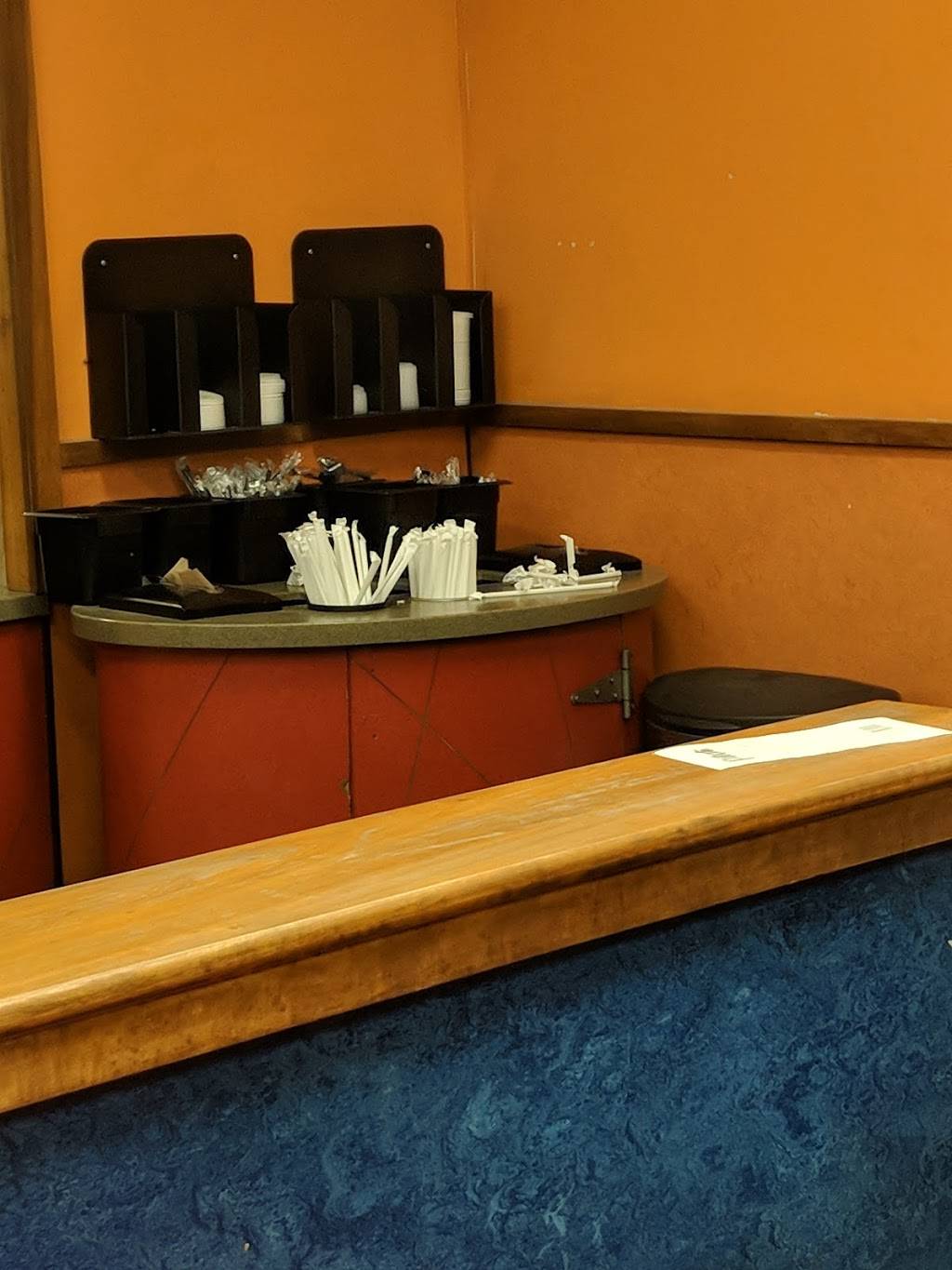 Taco Bell | restaurant | 2015 W Lucas St, Florence, SC 29501, USA | 8436622673 OR +1 843-662-2673