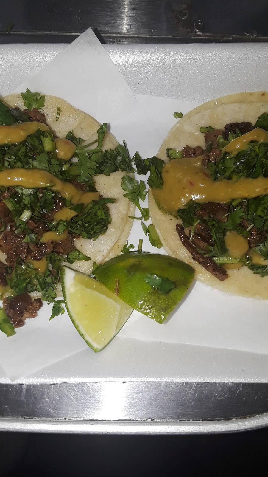 Nocaut tacos | restaurant | 31198 CA-74, Homeland, CA 92548, USA | 9516669350 OR +1 951-666-9350